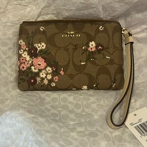 NWT coach wallet or mini clutch